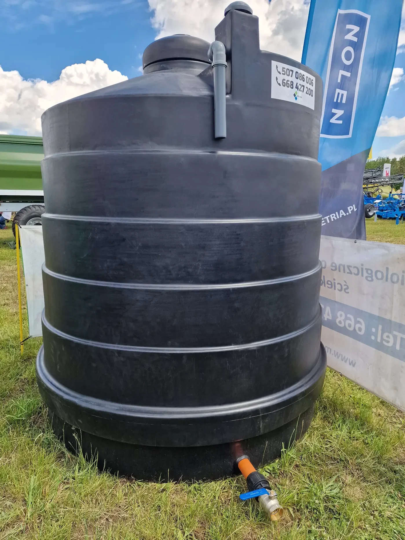 zbiornik_na_wode_deszczowa_metria_5000l_targi